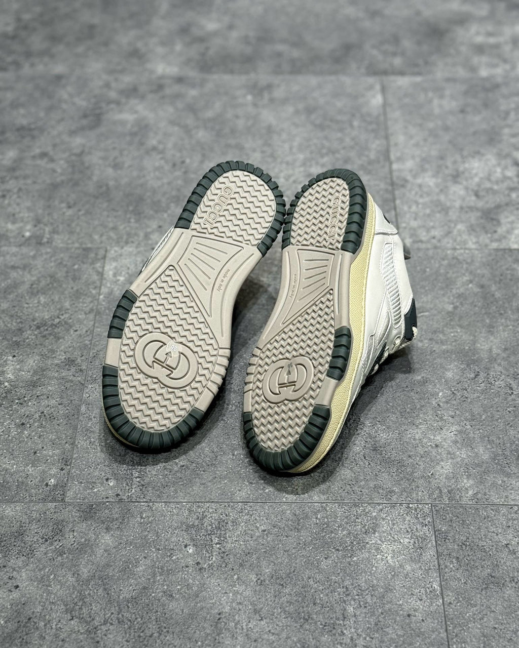 GUC Sneakers