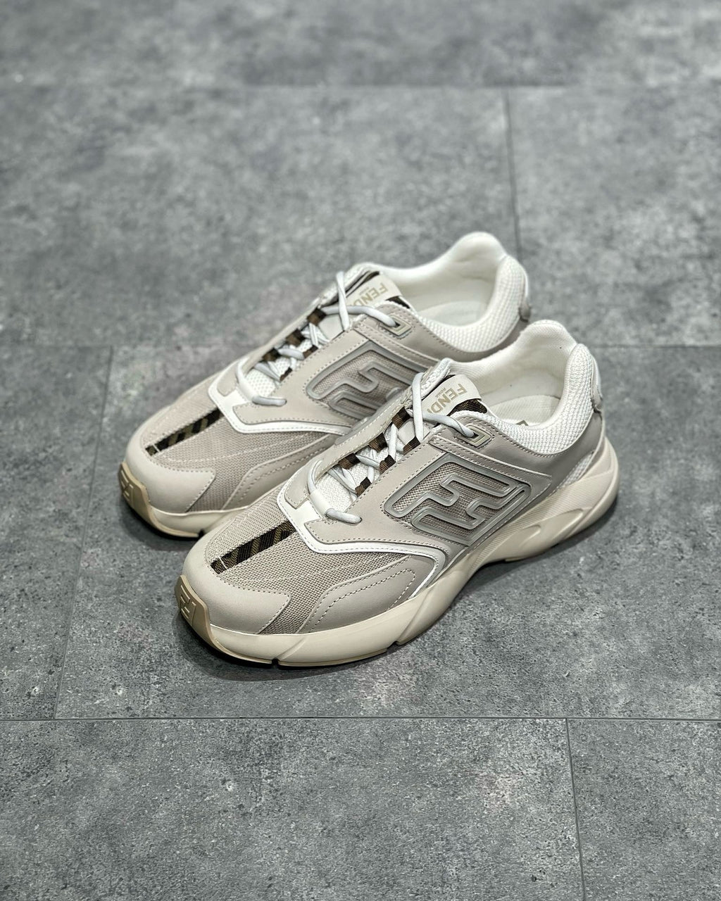 FEN Sneakers