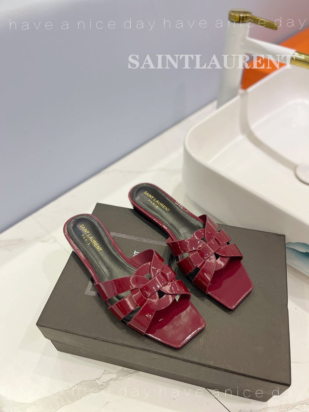 SL TRIBUTE SLIPPERS GLOSSY BERRY CALFSKIN