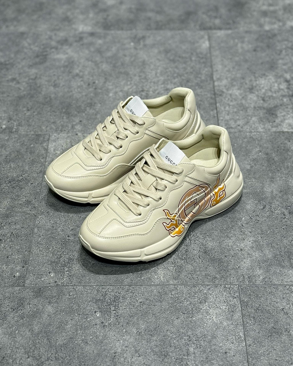 GUC Sneakers