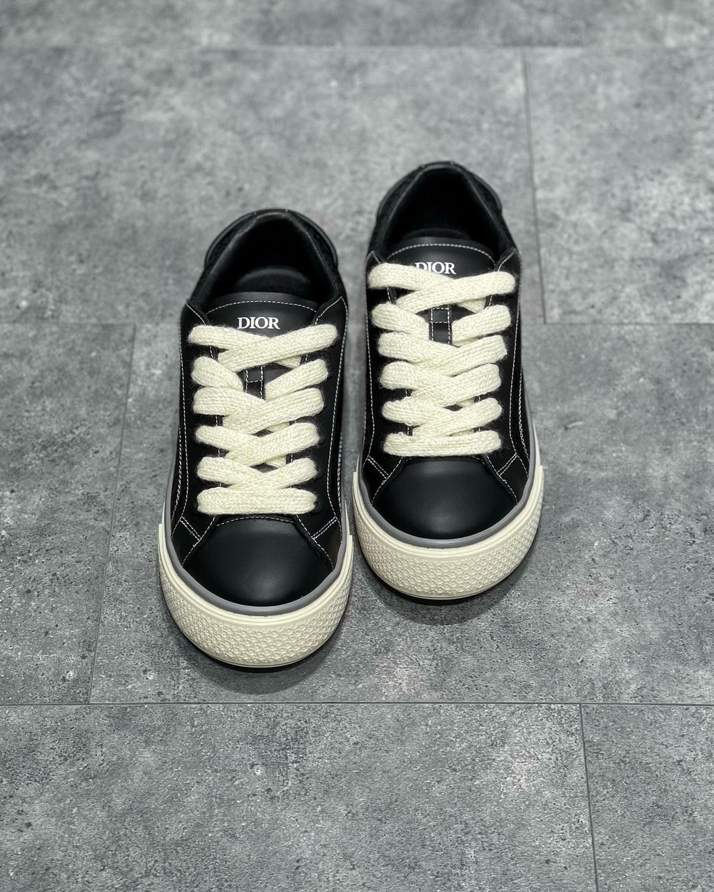 DIO Sneakers