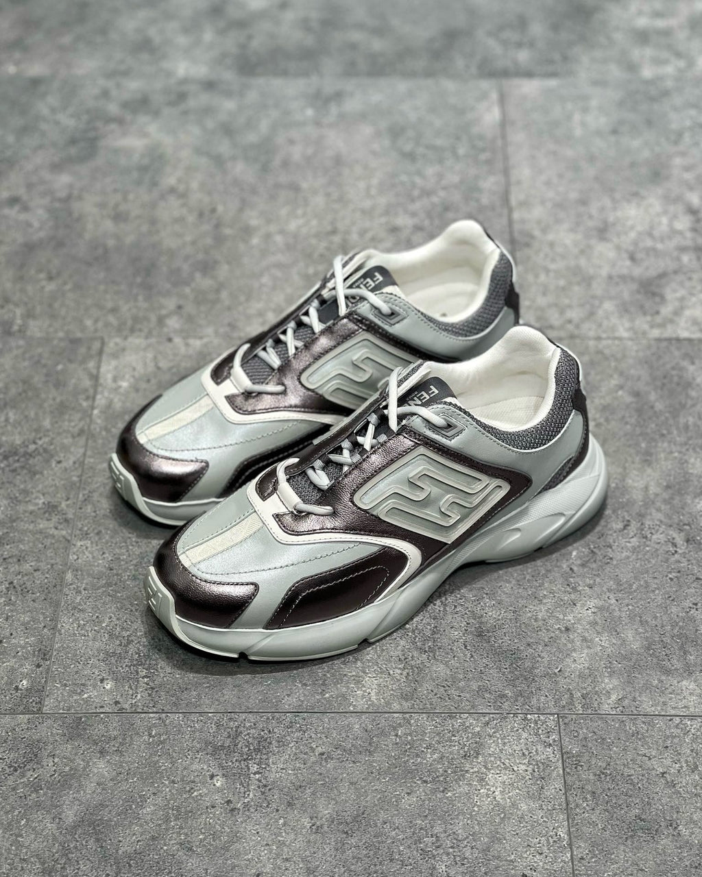FEN Sneakers