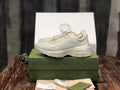 GUC Sneakers