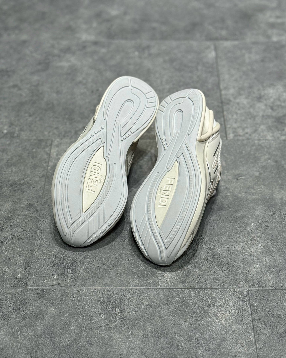 FEN Sneakers