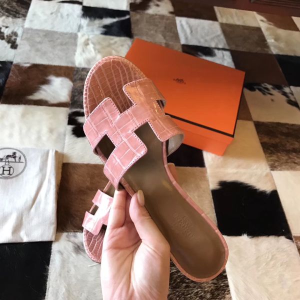 HERM Oasis Sandals In Pink Shiny Niloticus Crocodile