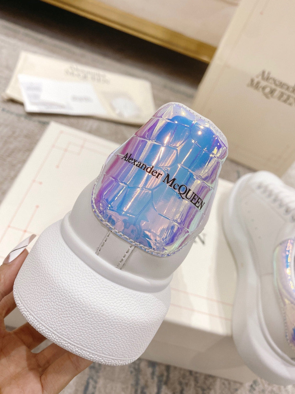 Sneakers & Shoes