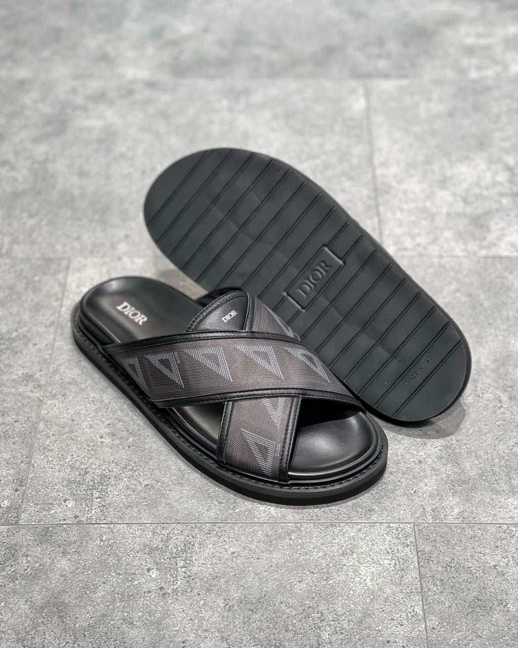 DIO Sneakers