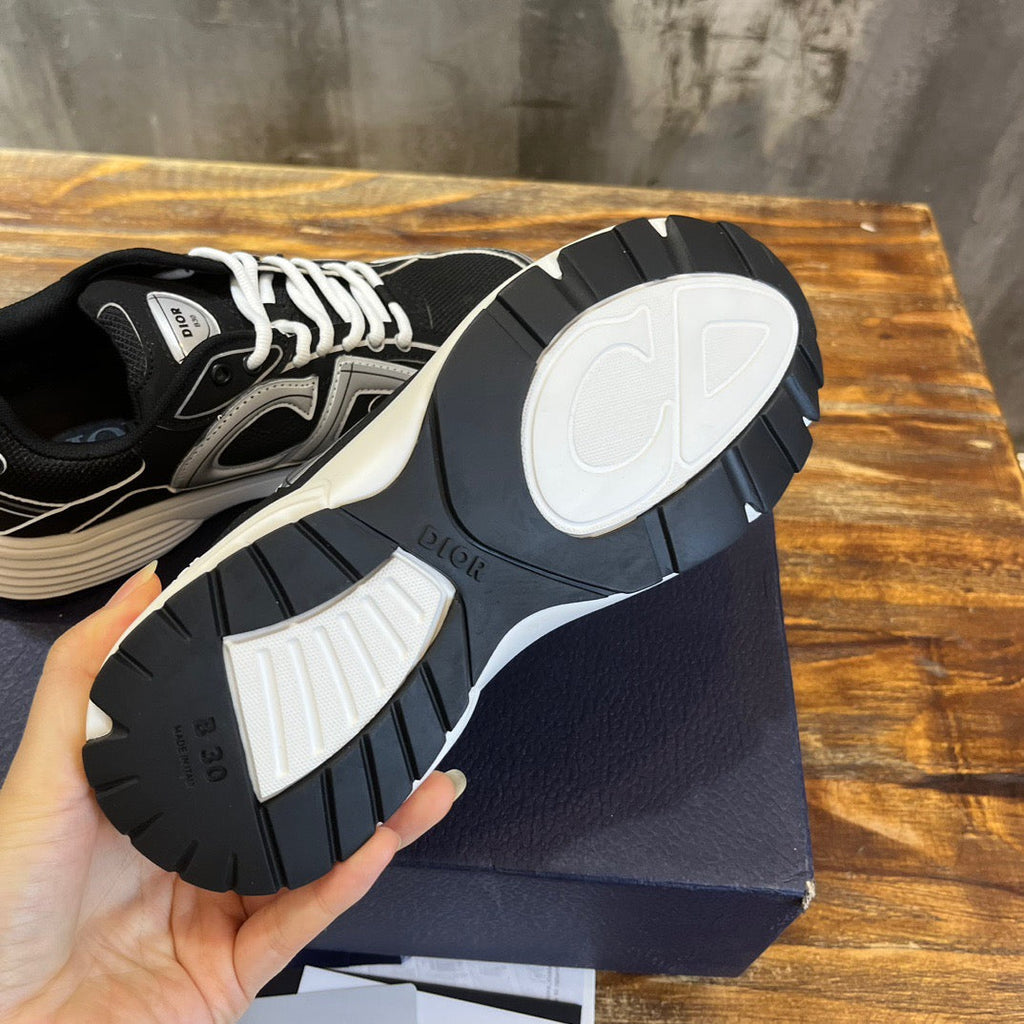 DIO Sneakers