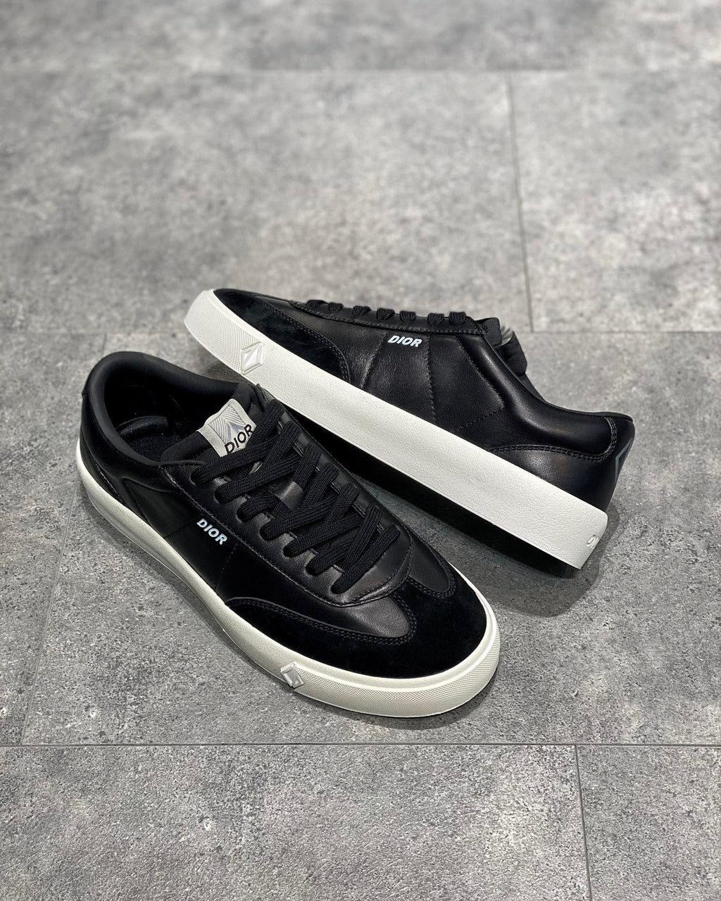 DIO Sneakers