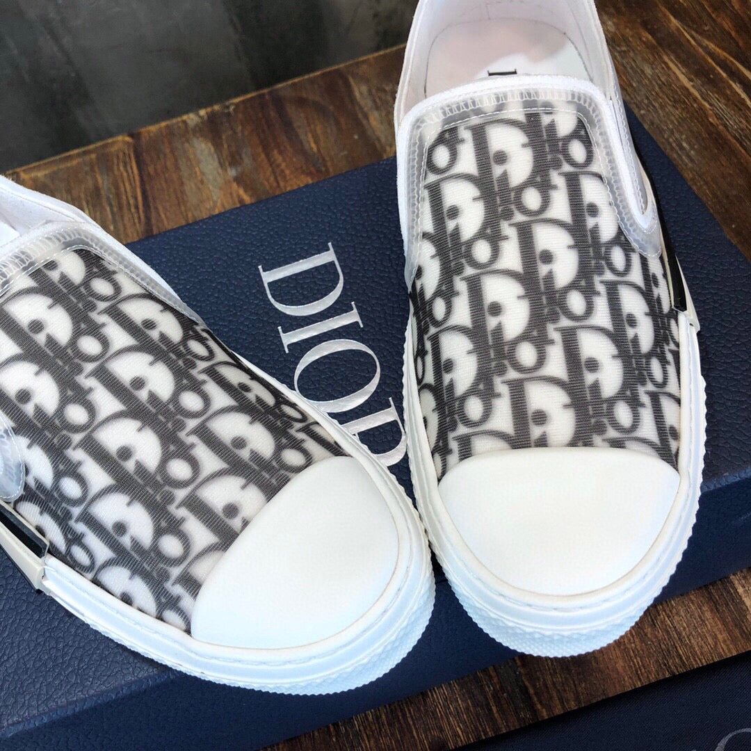 DIO Sneakers