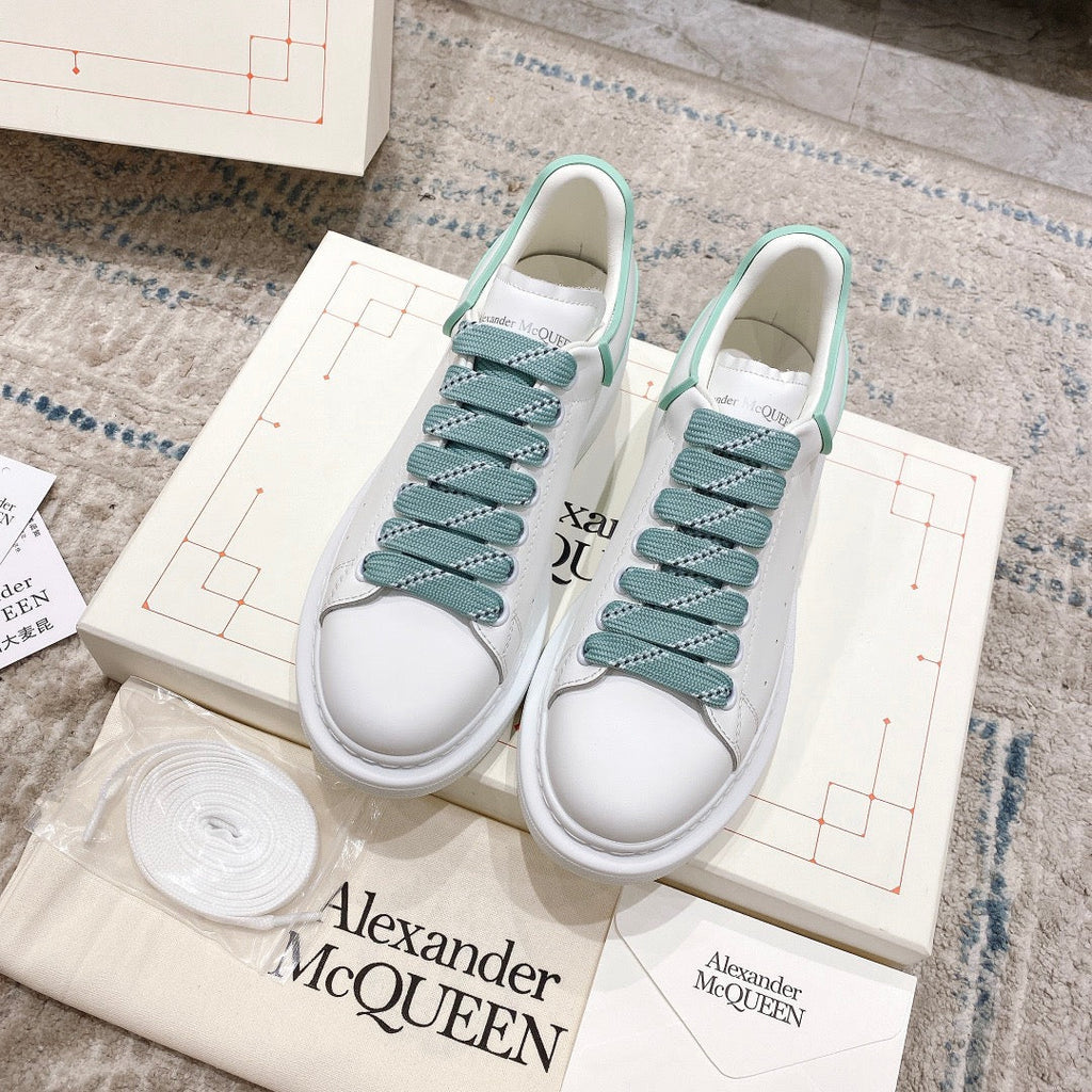 Sneakers & Shoes