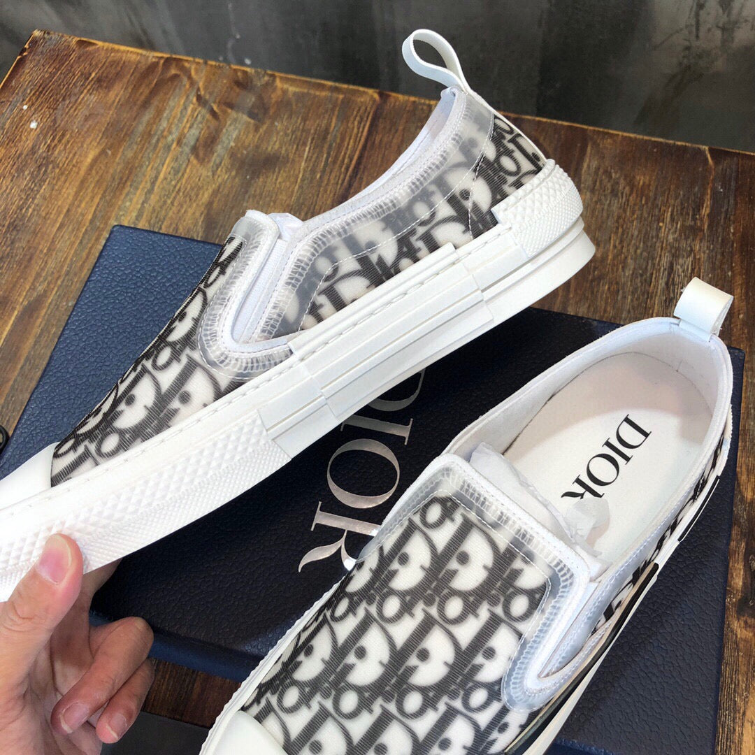 DIO Sneakers