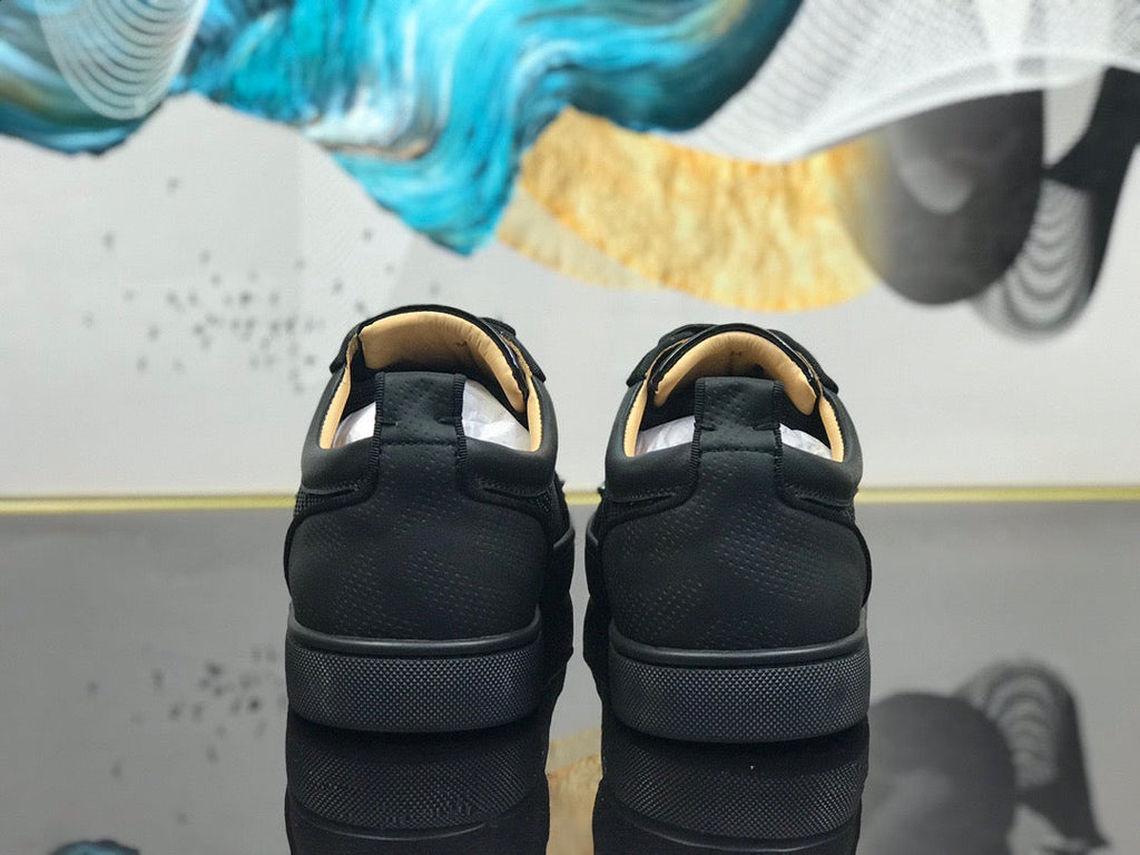 Sneakers & Shoes