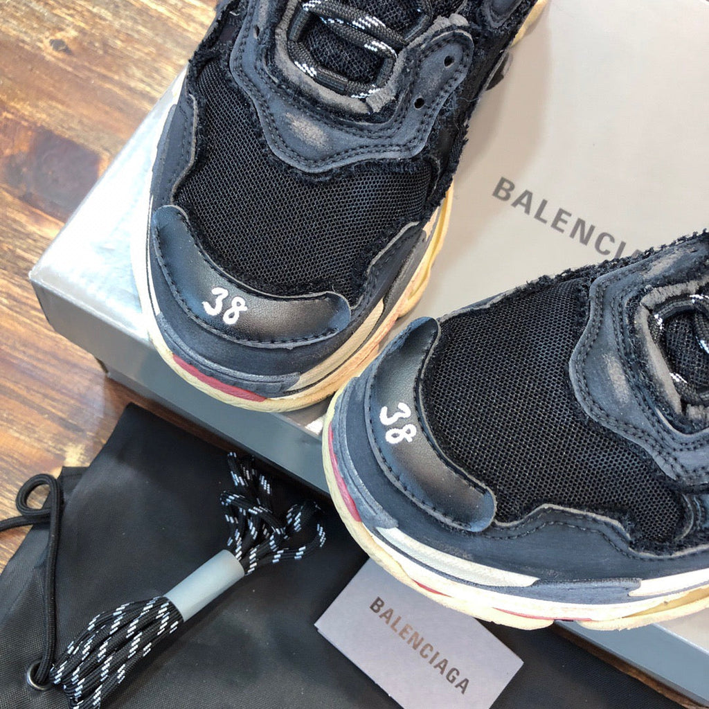 BLCG Sneakers