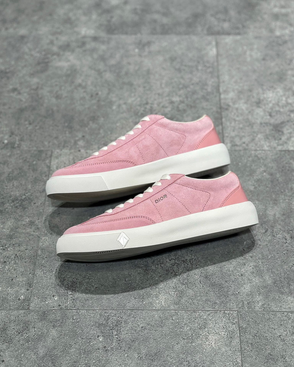 DIO Sneakers