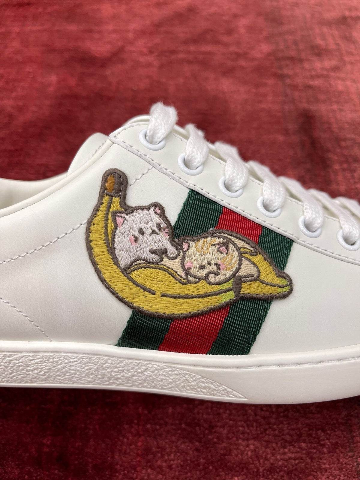 Sneakers & Shoes