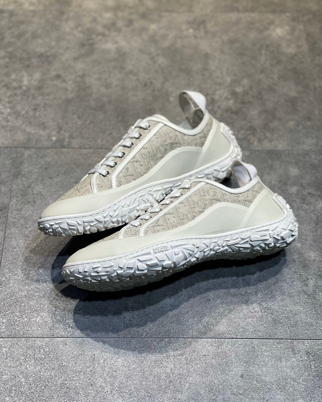 DIO Sneakers