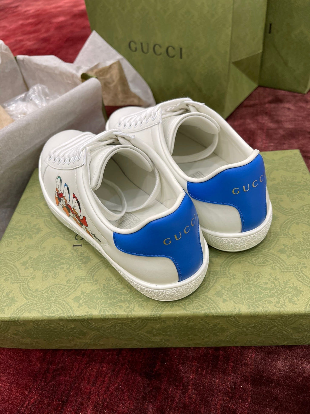 Sneakers & Shoes