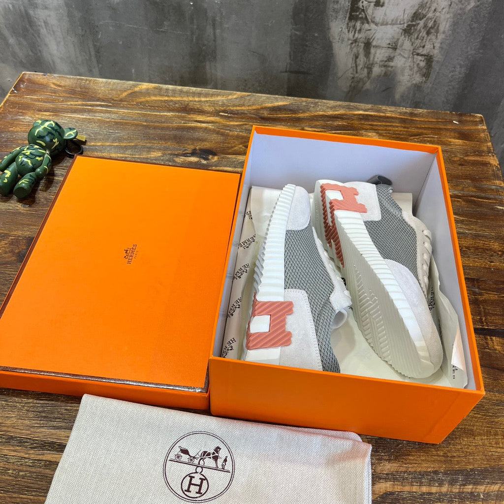 HERM Sneakers
