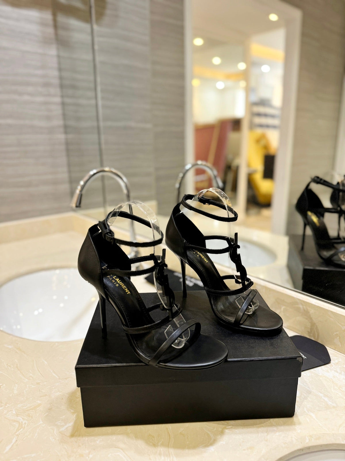 SL CASSANDRA HEELED SANDALS BLACK CALFSKIN
