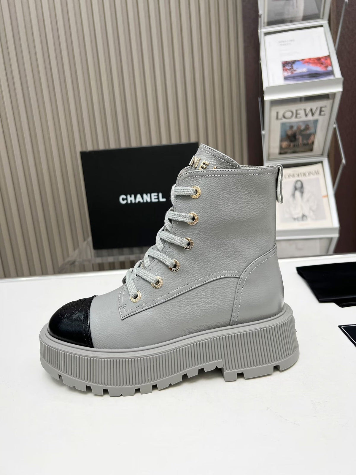 SHORT BOOTS IN SLATE GREY MIX BLACK COWHIDE